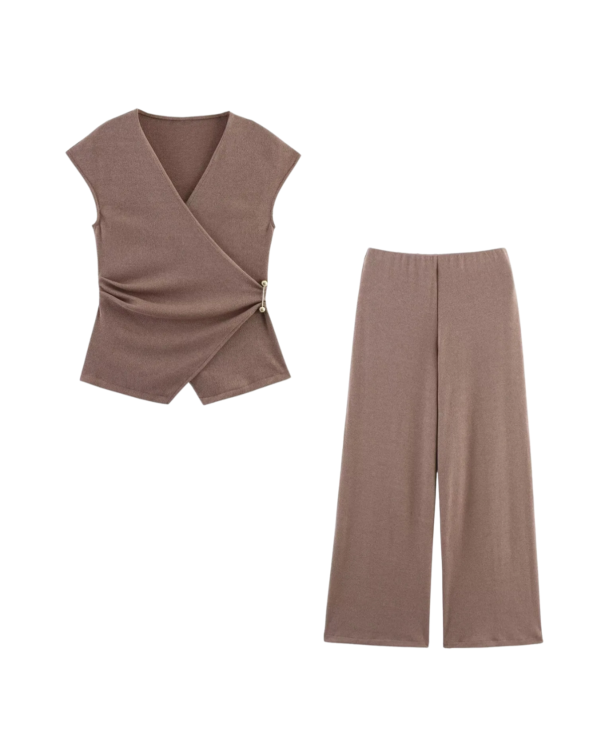 Nouvelle | Pin-Decorated V-Neck Set